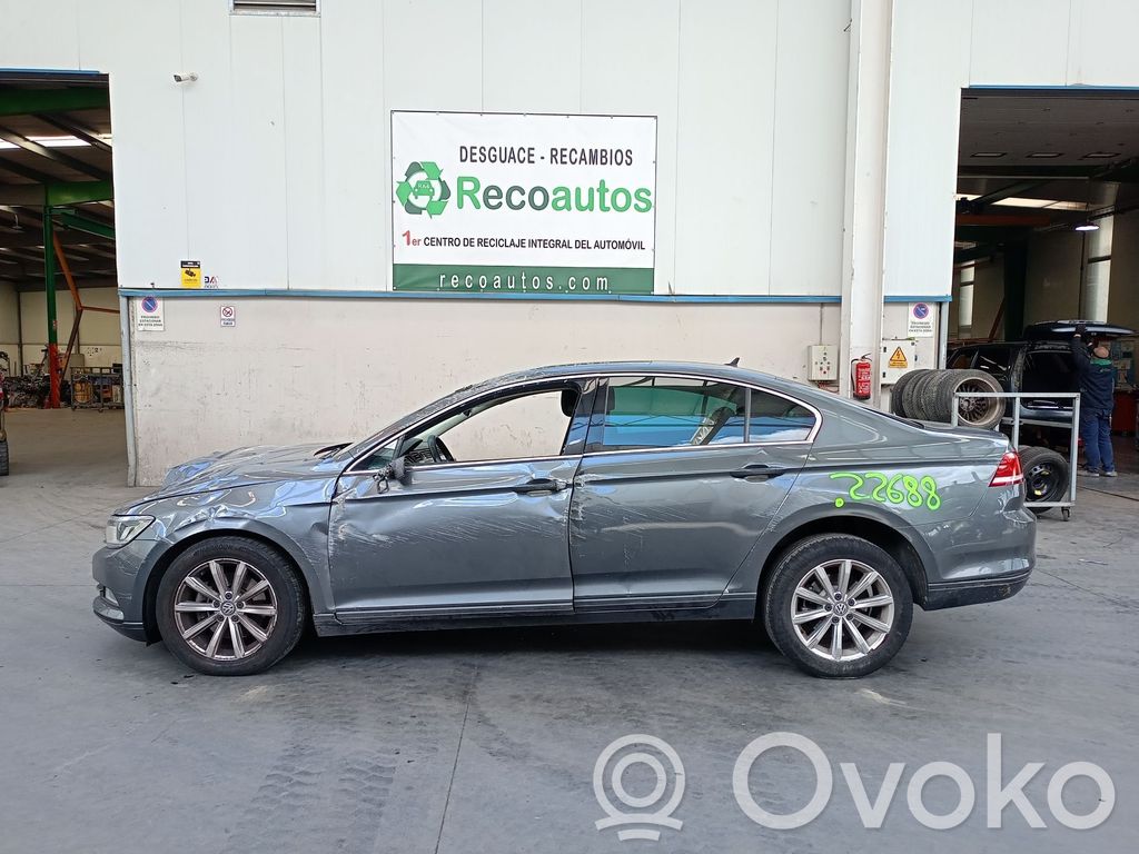 Passat Alltrack Passat  5G0880201S