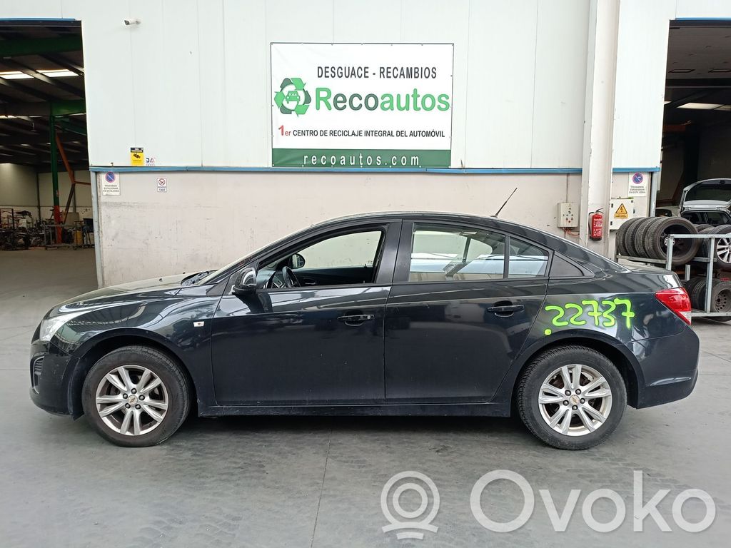 Cruze Cruze  55566648