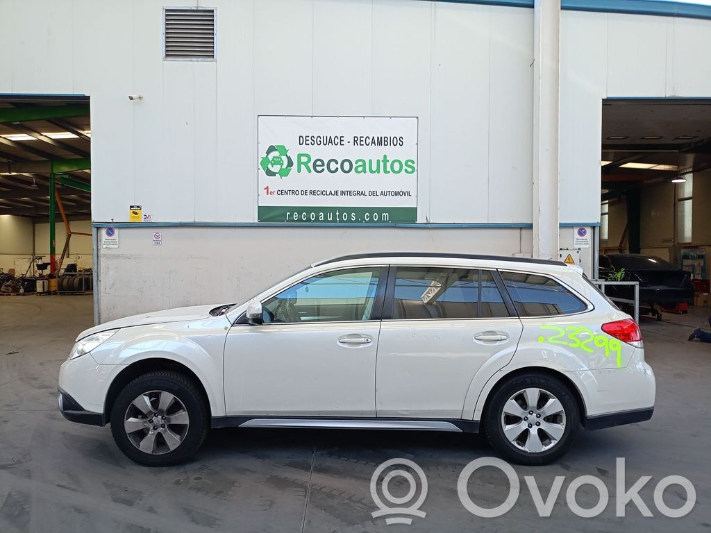 Outback Outback  22641AA540