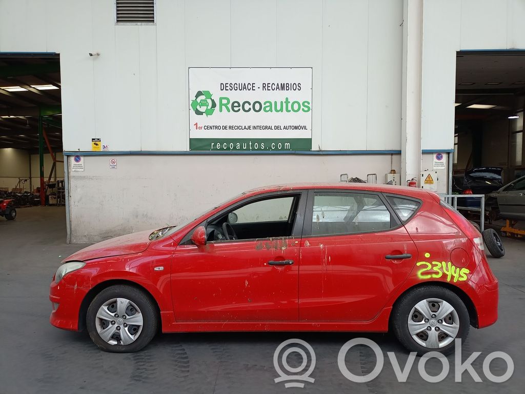 i30 i30  282012A730