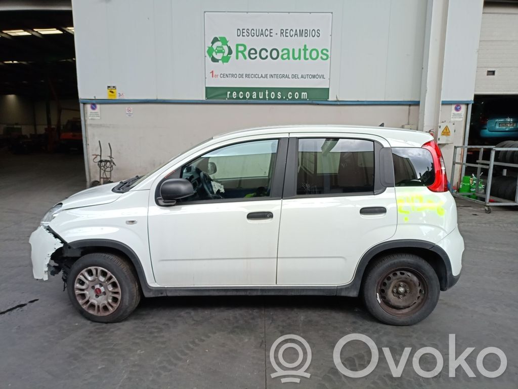 Panda III Panda  46352318
