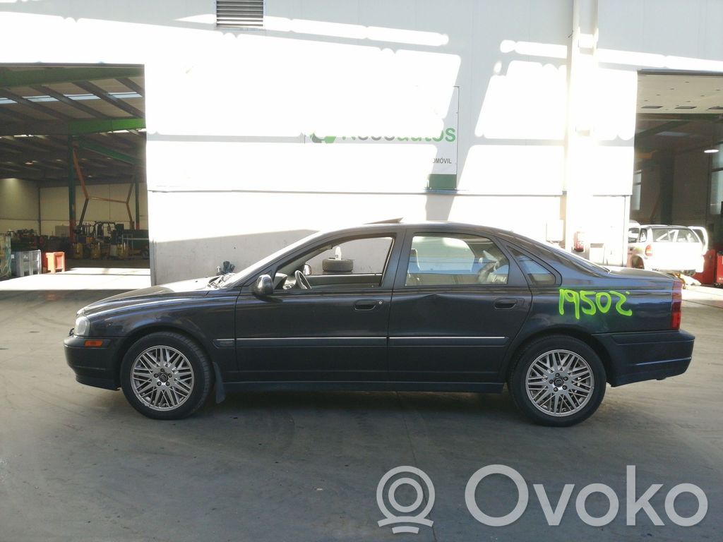 S80 S80  9442841