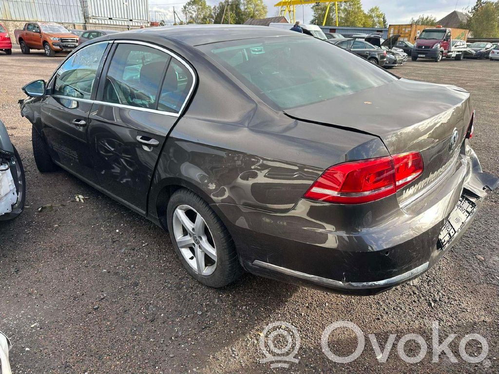 PASSAT B7 Passat  3C0199555P