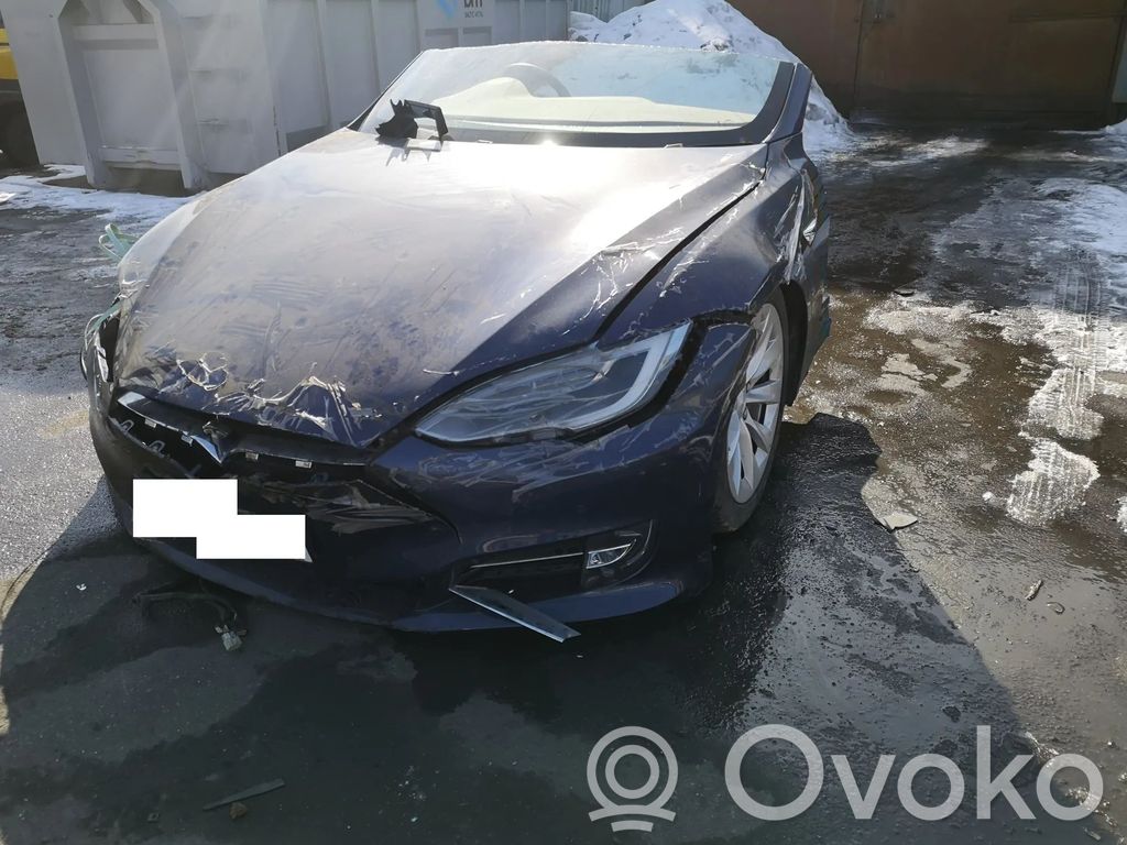 Model S Tesla Model S  145406600A