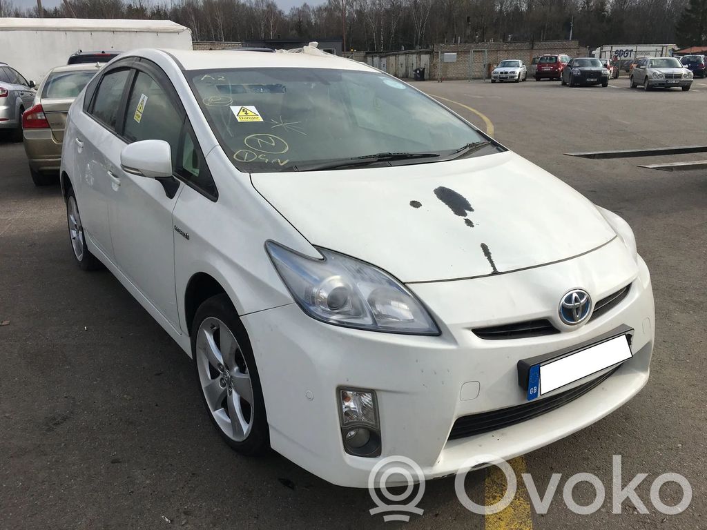 Prius (XW30) Prius  8216447070