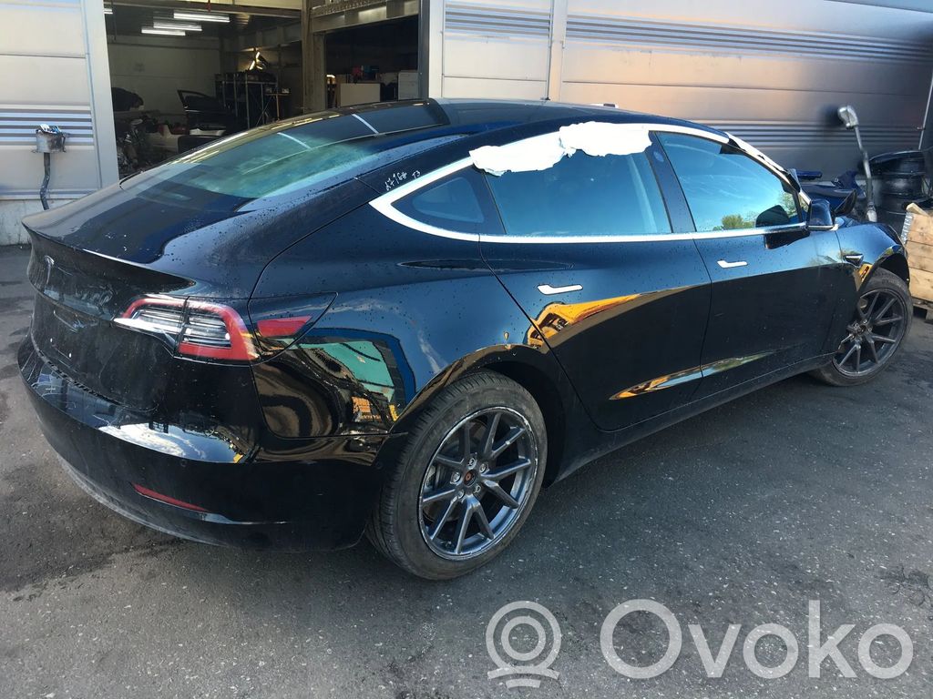 Model 3 Tesla Model 3  1011298