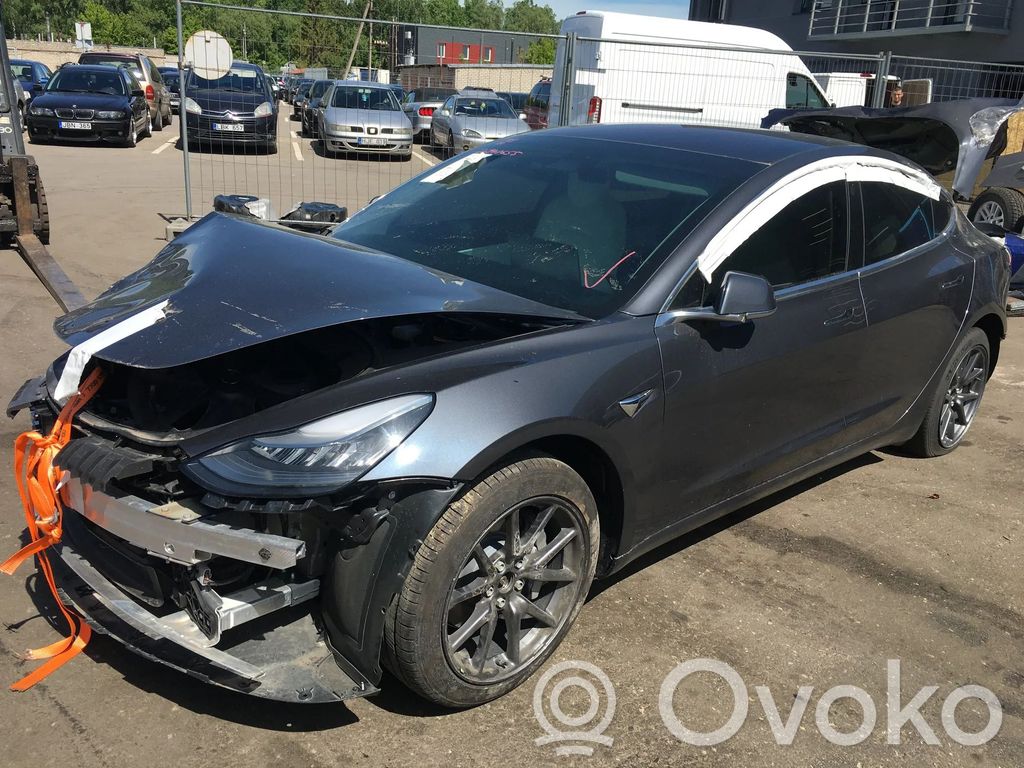 Model 3 Tesla Model 3  108336200D
