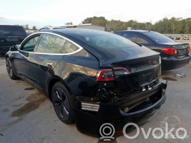 Model 3 Tesla Model 3  P114438100B