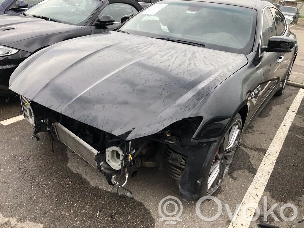 Quattroporte Quattroporte  0258010359
