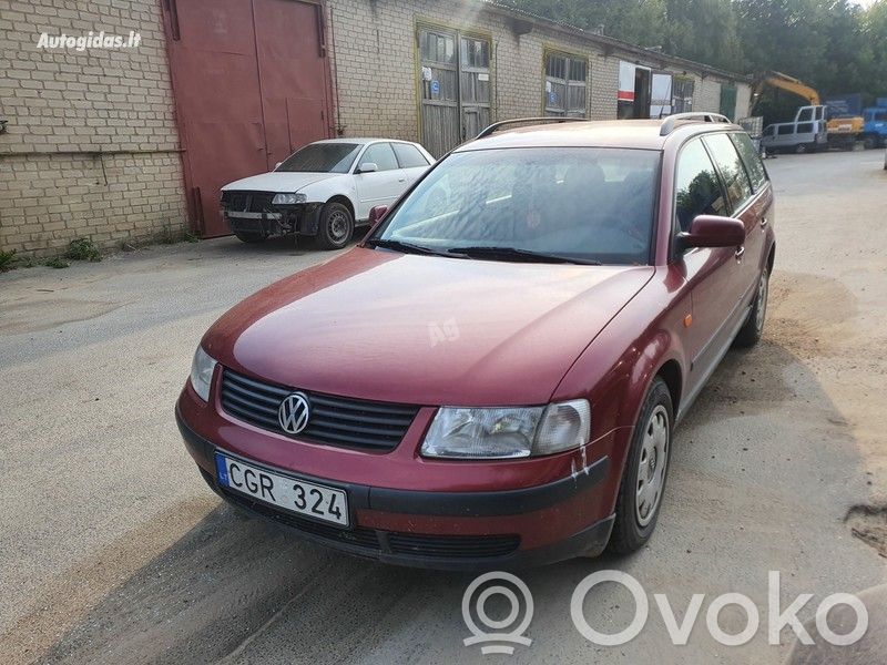 PASSAT B5 Passat  8D0907558S
