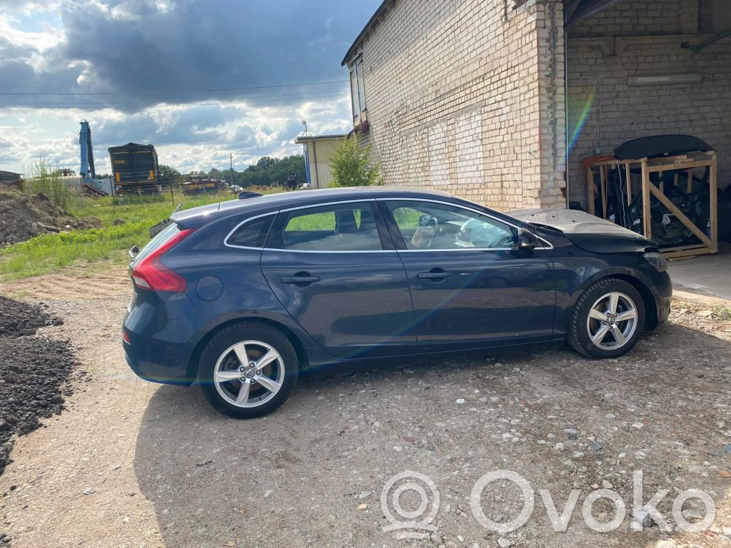 V40 S40, V40  AV617563CC