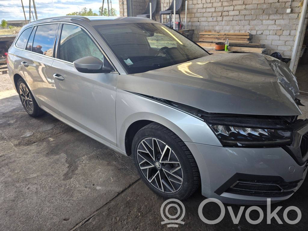 Octavia Mk4 Octavia  8V0863503C