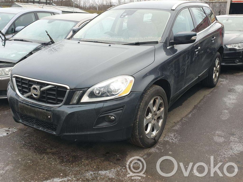 XC60 XC60  8G9N7M121BA00