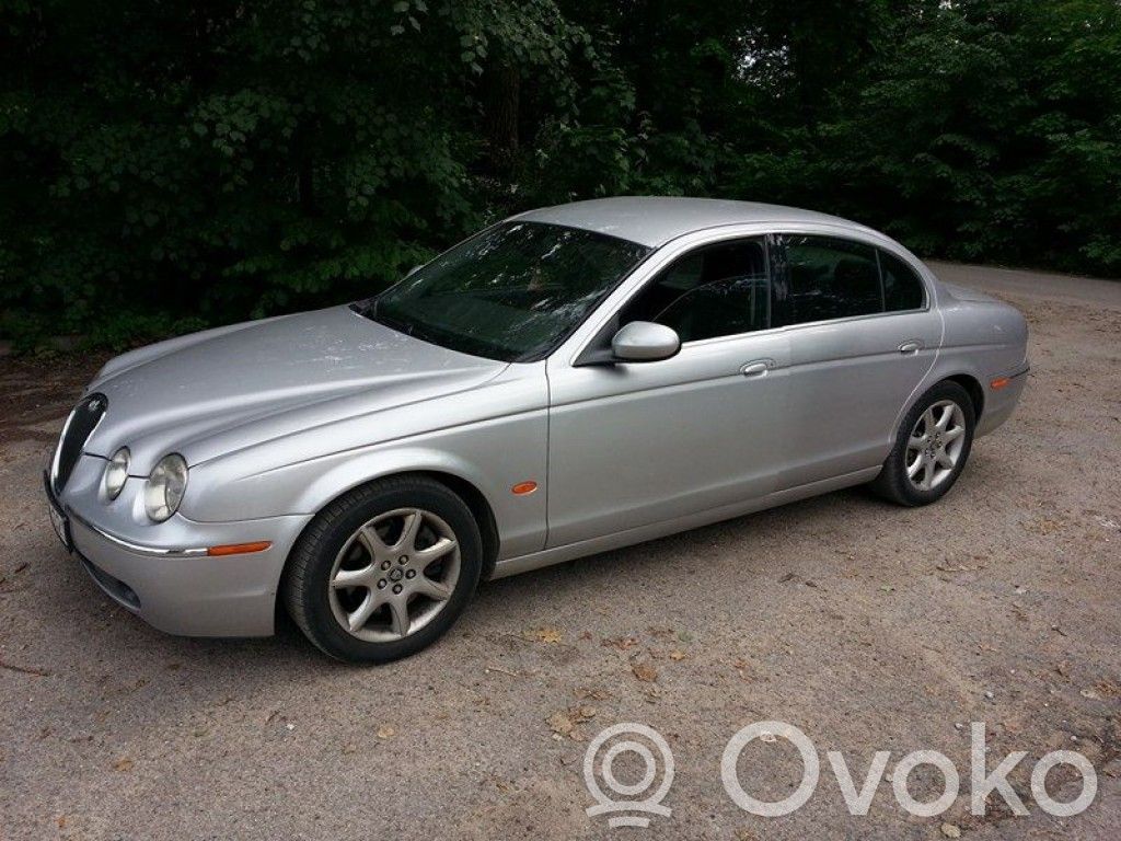 S-Type S-Type  4R8317C831
