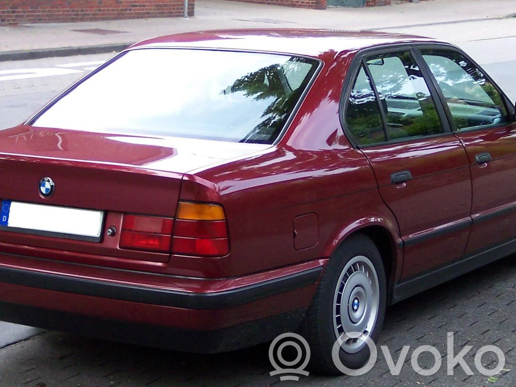 5 E34 Series 5  1305600037