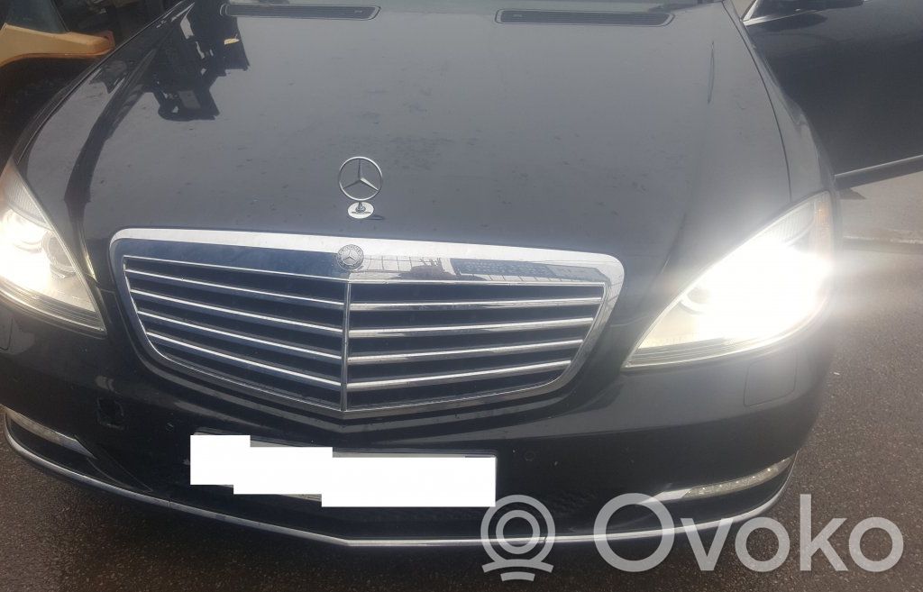 S W221 S-class, AMG (W126, W140, W220, W221, W222)