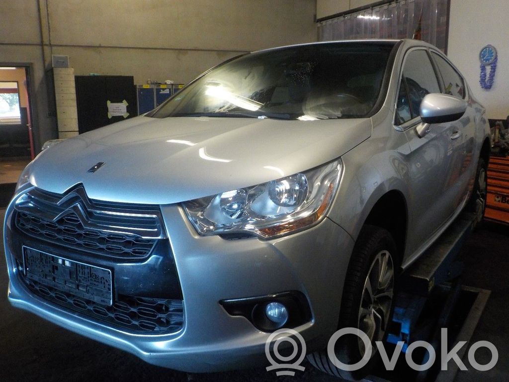 DS4 DS4  32053358