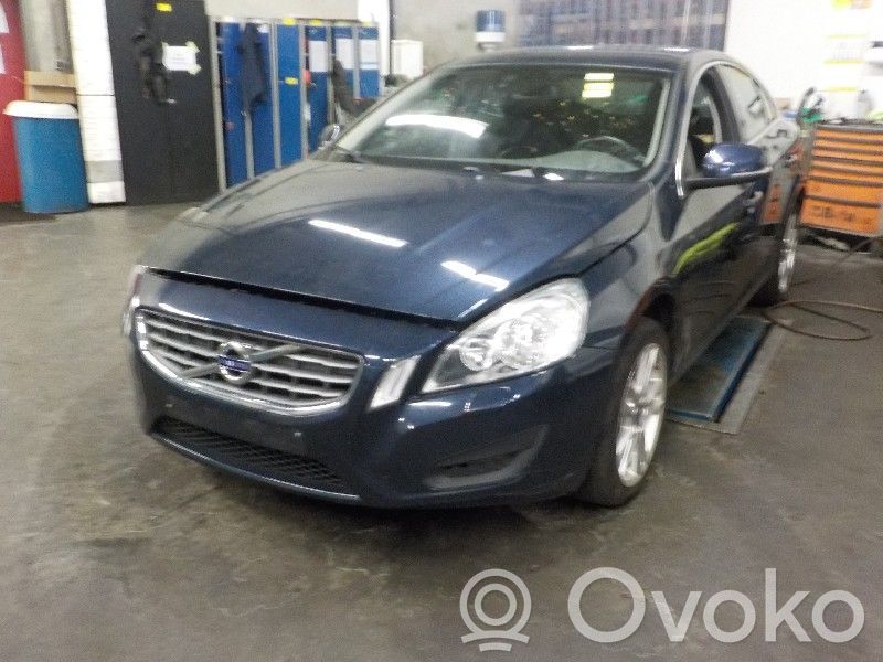 S60 S60  31327907