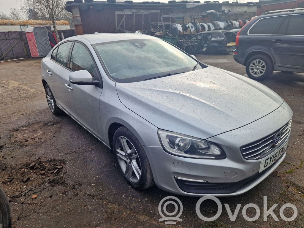 S60 S60  31343018
