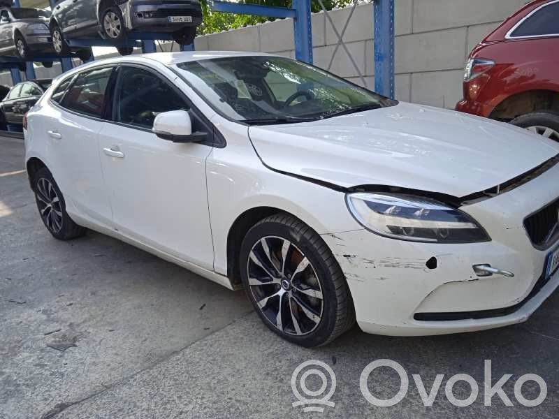 V40 S40, V40  31489212