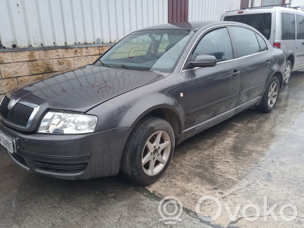 Superb B5 (3U) Superb  3B0145805D