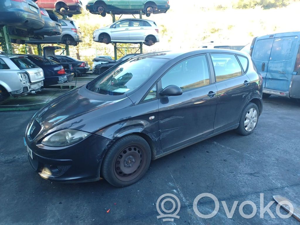 Altea Altea  5P0945111B