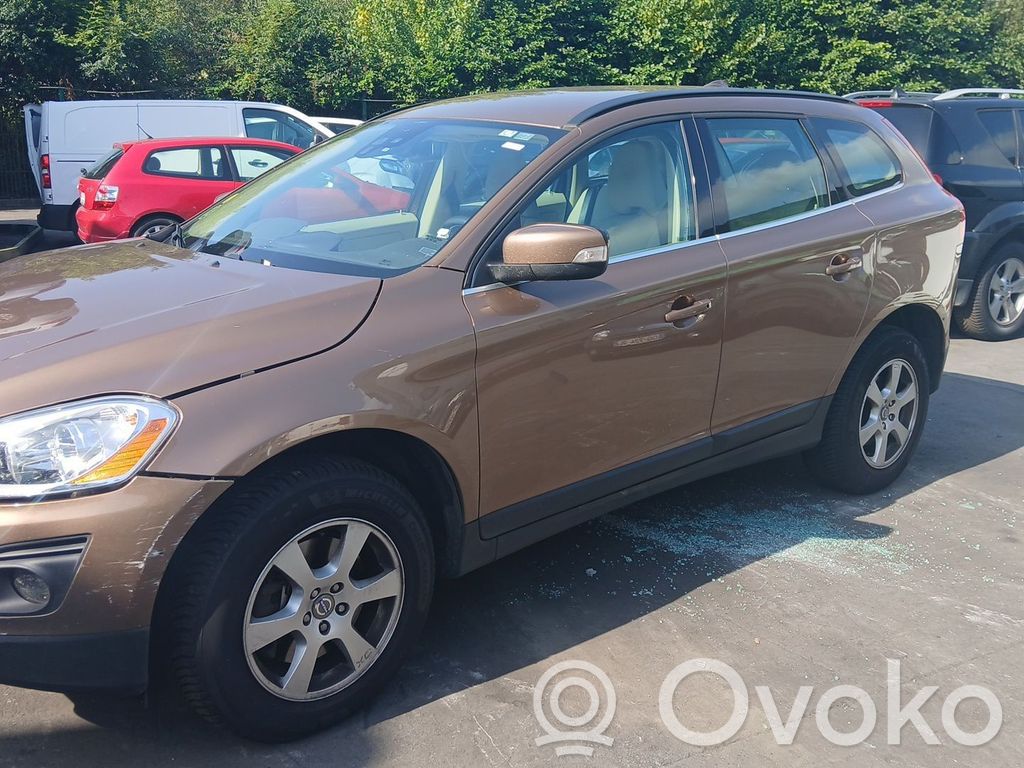 XC60 XC60  36012618