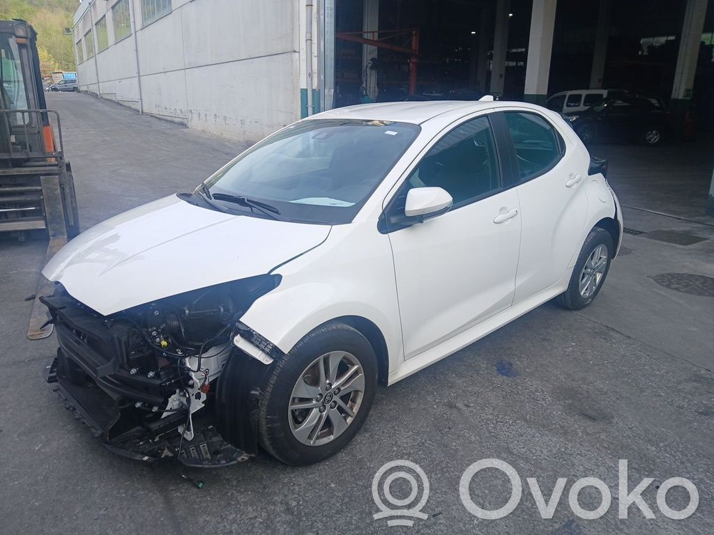 Yaris Yaris  4321102410