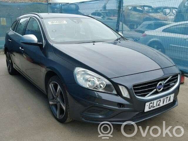 V60 V60, V60 Cross Country  31277195