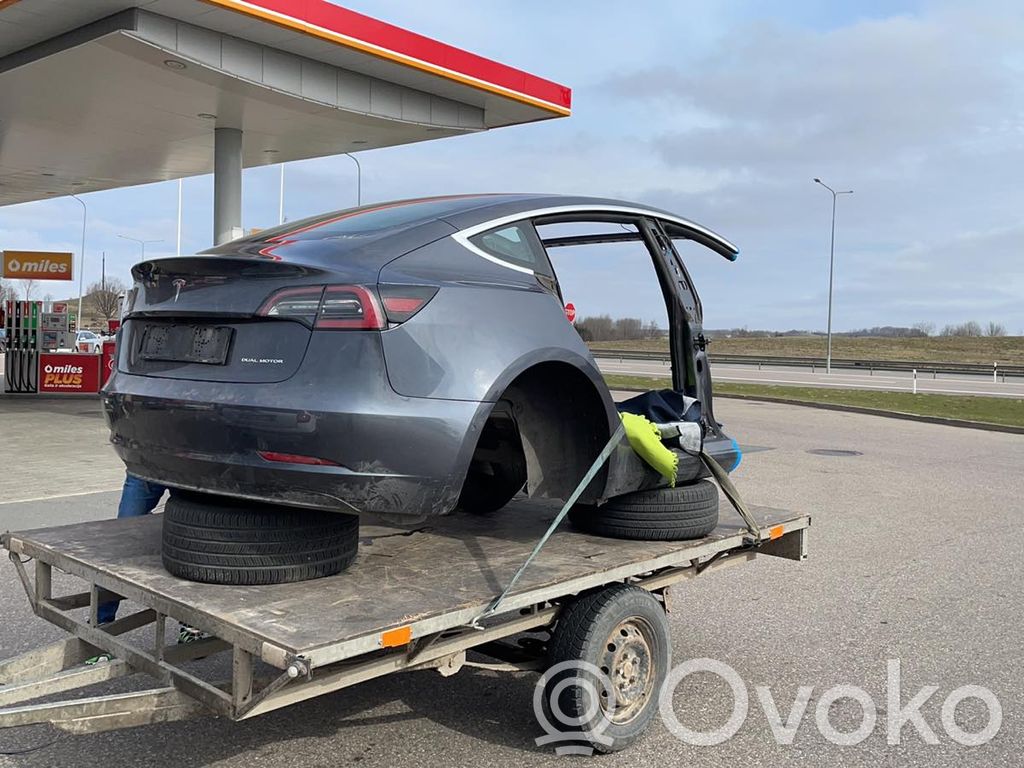 Model 3 Tesla Model 3  1092308