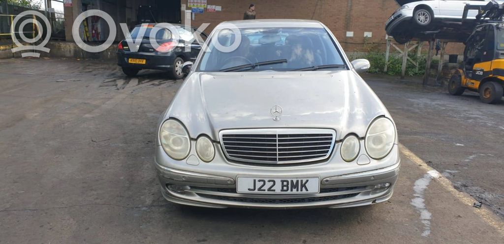 Mercedes-Benz E W211