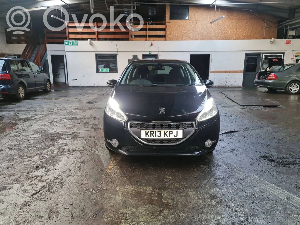 Peugeot 208 I