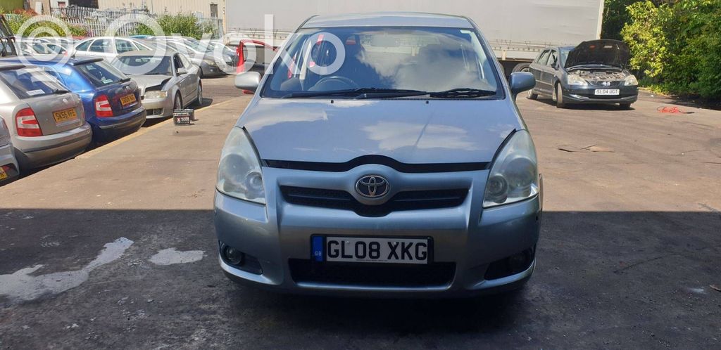 Toyota Corolla Verso AR10