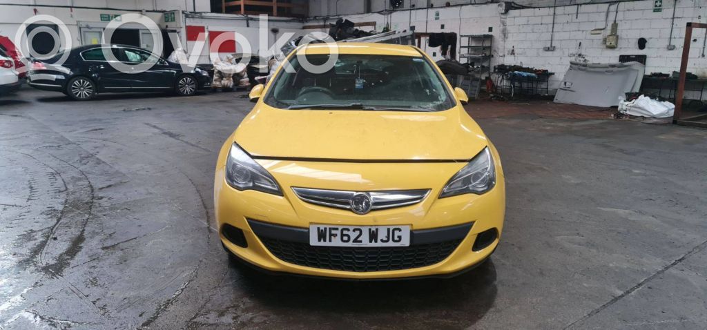 Opel Astra J
