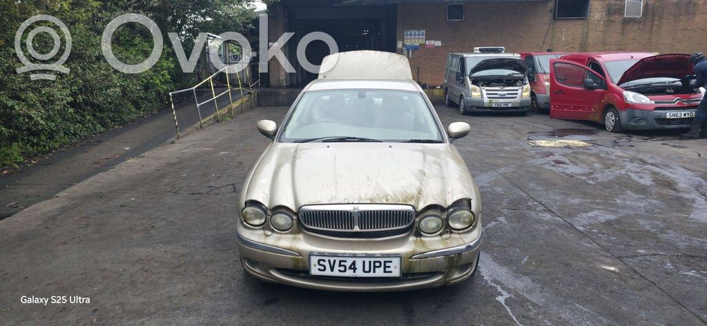 Jaguar X-Type