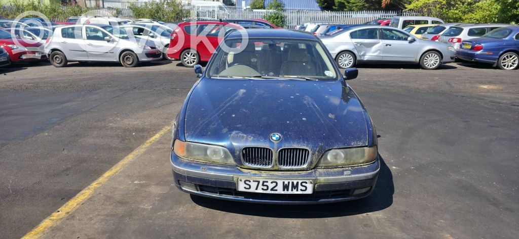 BMW 5 E39