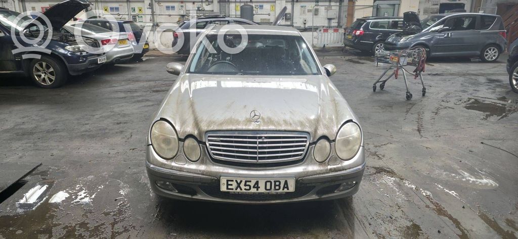 Mercedes-Benz E W211