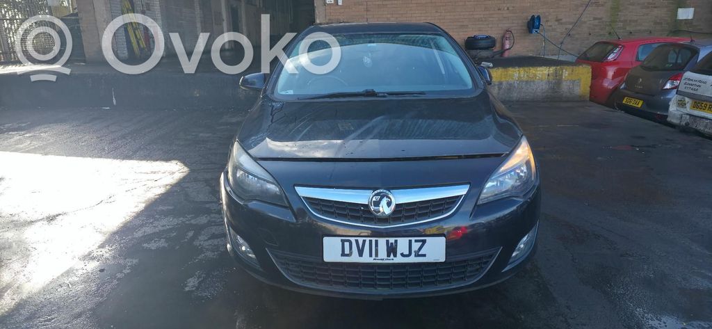 Opel Astra J