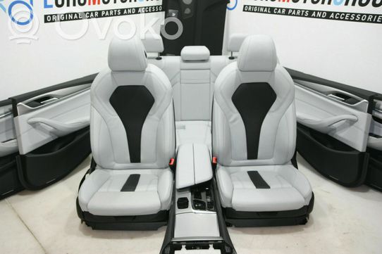 M5 F90 Series 5  J00275