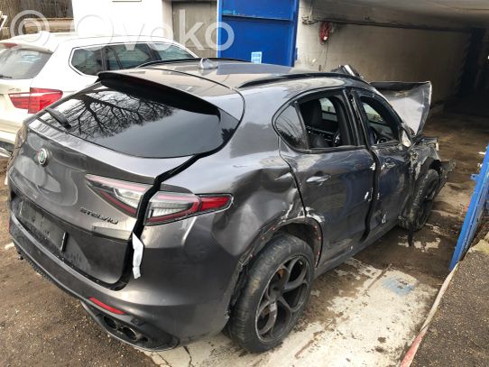 Stelvio Stelvio  50556498