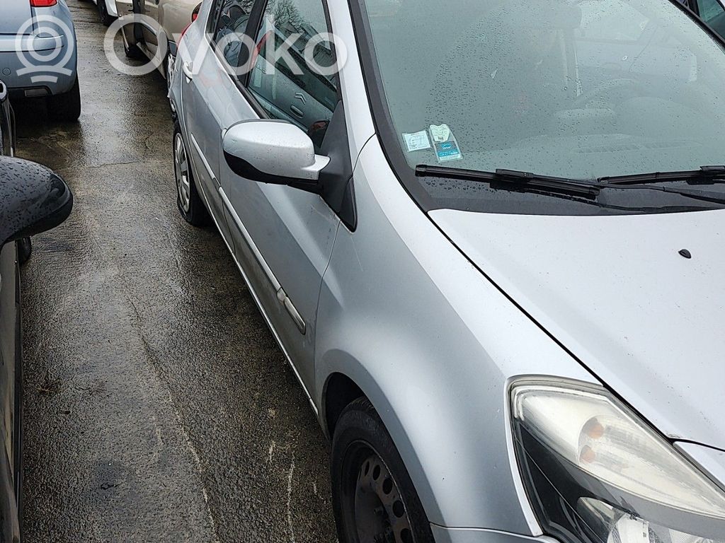Clio III Clio  8201161314