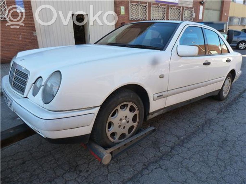 E W210 E-class, AMG (W124, W210, W211, W212, W213, C207, W238)  A0165457632