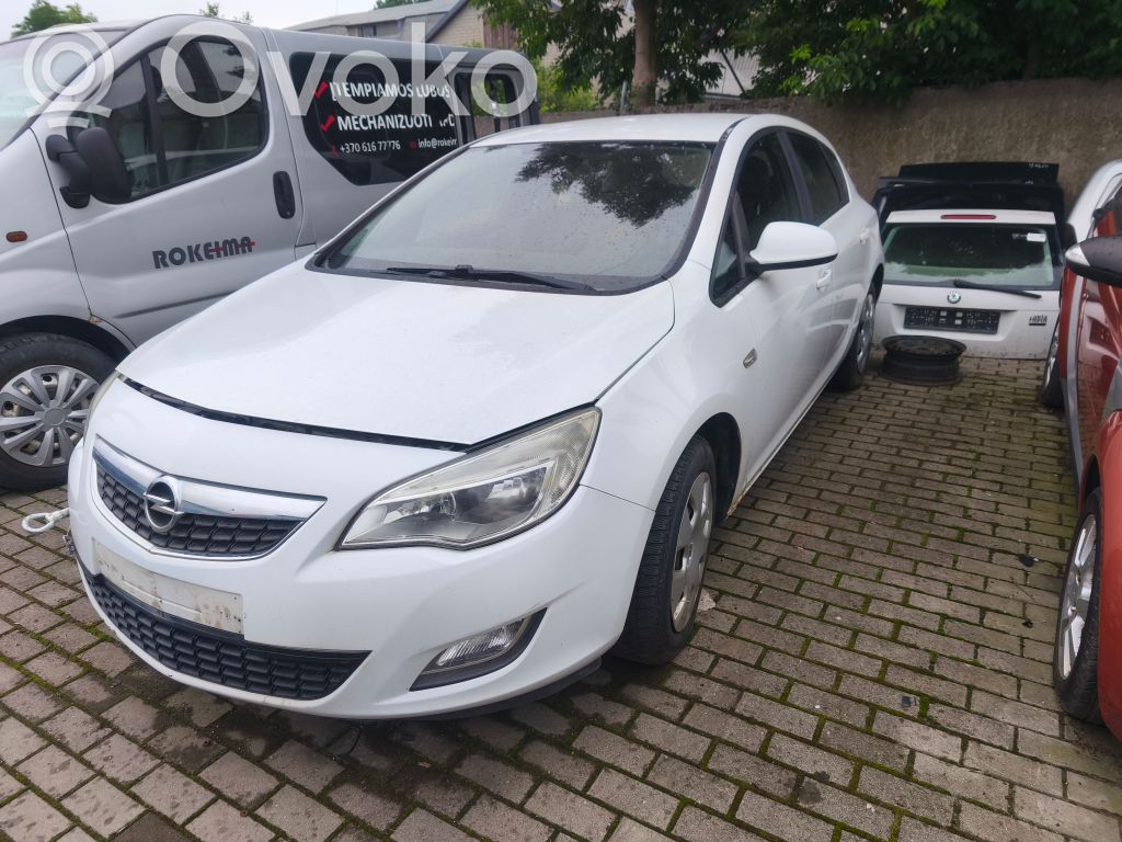 Astra J Astra  13268704
