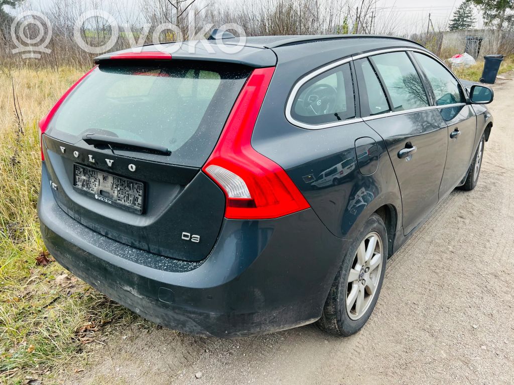 V60 V60, V60 Cross Country  30795265