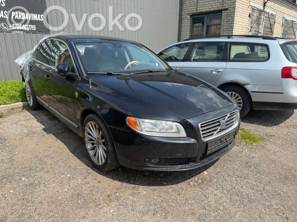 S80 S80  377799