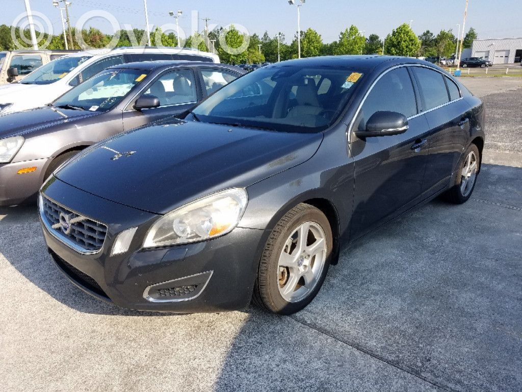 S60 S60  31343481
