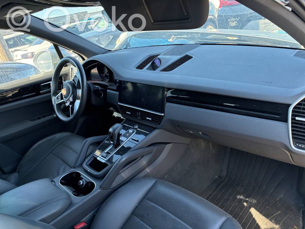 Cayenne (9Y0 9Y3) Cayenne  DCBE
