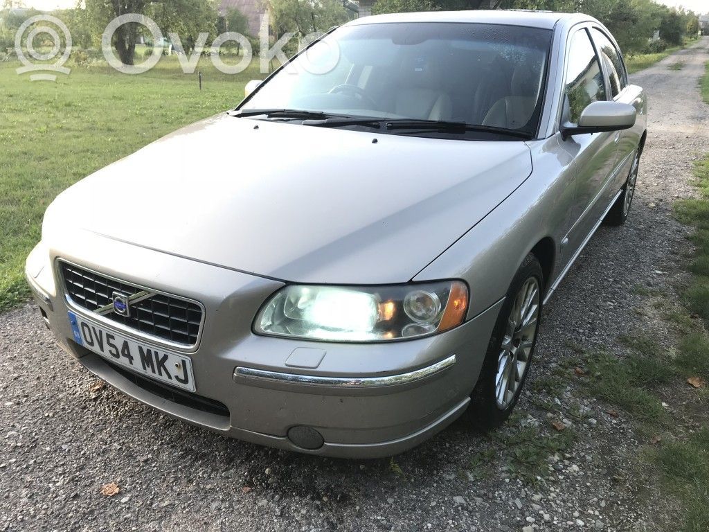 S60 S60  GT2052V