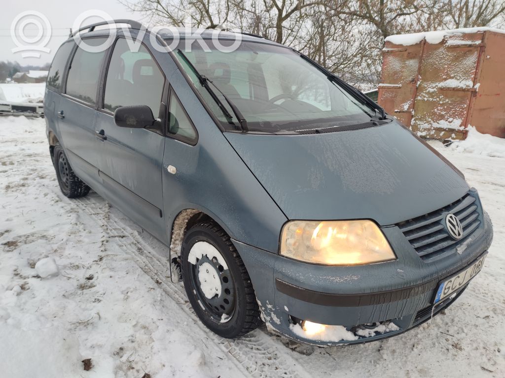 Sharan Sharan  7M3807221