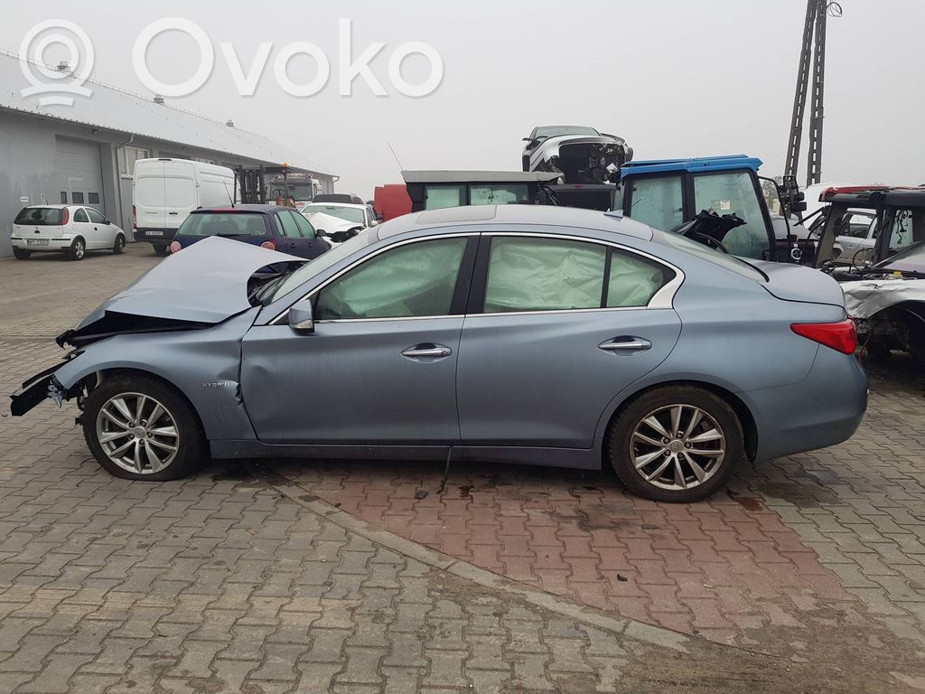 Q50 Q50  0ZA672N1